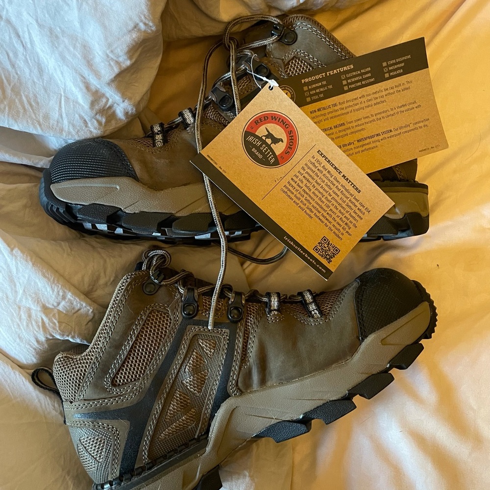 Red Wing Irish Setter Womens Boots 6.5